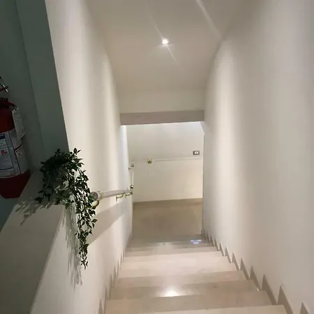 Apartmanhotel Time Out 2*